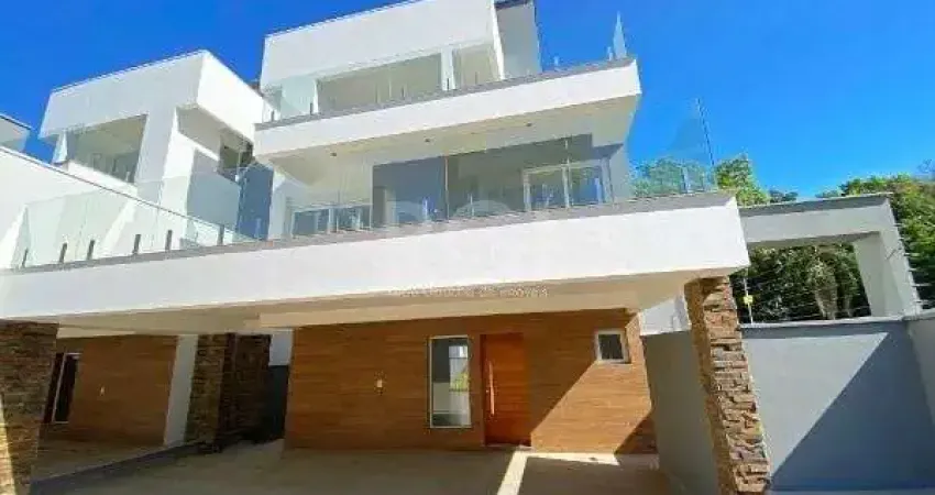 Casa Condominio para Venda - 364m², 3 dormitórios, sendo 3 suites, 2 vagas - Pedra Redonda