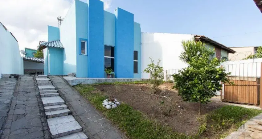 Casa com 3 quartos à venda na Rua Gregório Perez, 147, Cavalhada, Porto Alegre