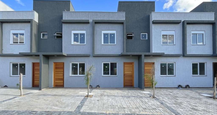 Casa Condominio em Porto Alegre, no bairro Vila Nova, com 2 dormitório(s), e 2 banheiros, à venda.