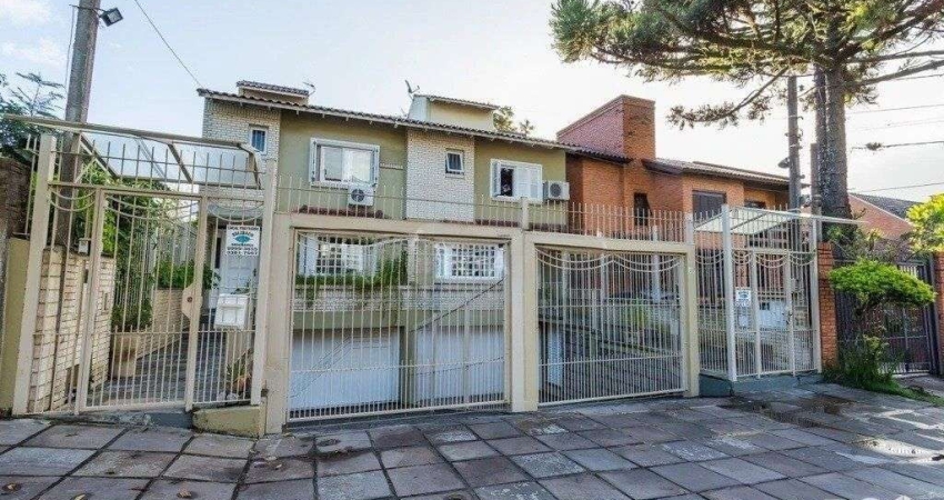 Casa à venda na Rua João Berutti, 335, Chácara das Pedras, Porto Alegre