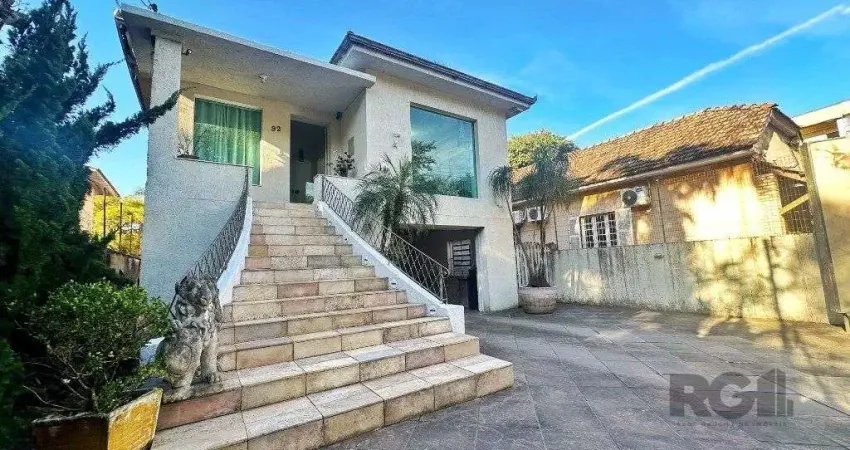 Casa comercial ou residencial com 14 vagas próxima á av. Teresópolis