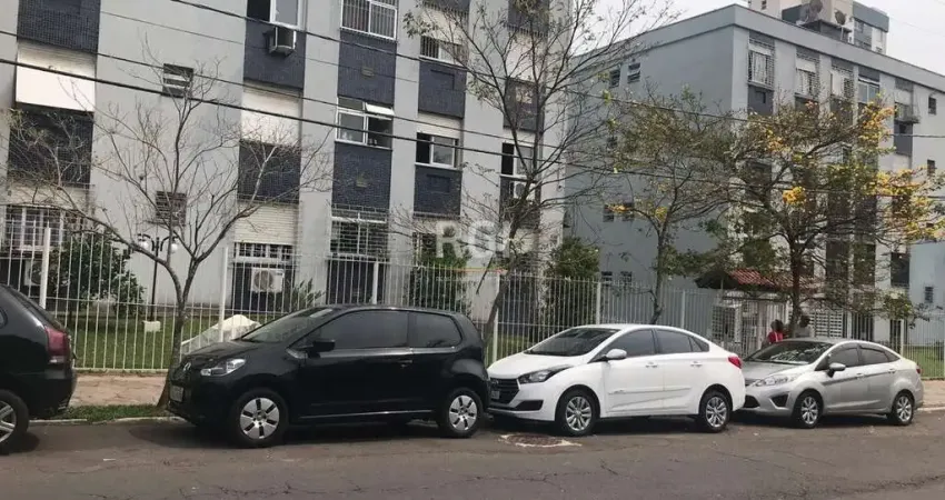 Apartamento para Venda - 32m², 1 dormitório, 1 vaga - Passo da Areia