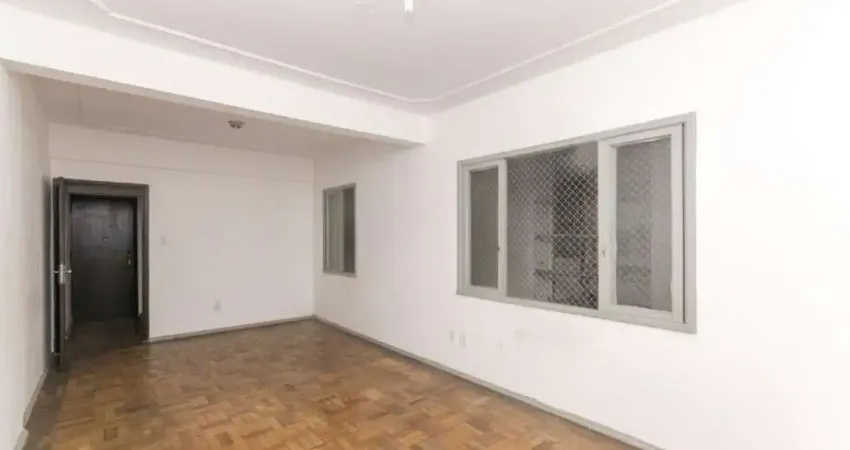 Apartamento de 3 dormitórios com 89 metros privativos no Centro.
