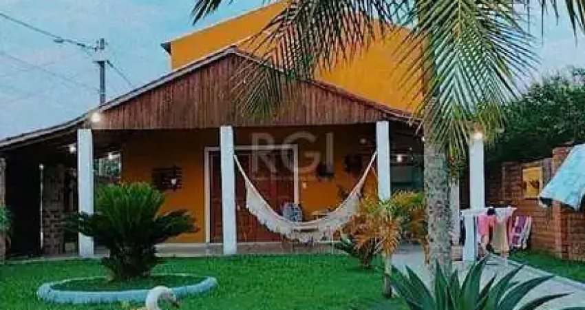 Casa com 3 quartos à venda na Estrada Otaviano José Pinto, 70, Lami, Porto Alegre