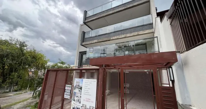 Apartamento de 2 quartos, suíte e 1 vaga de garagem no bairro Três Figueiras POA