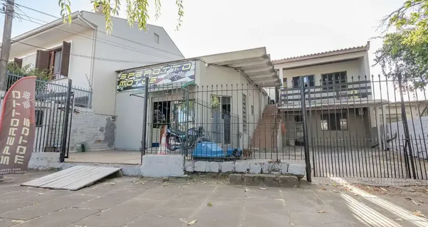 Casa com 2 quartos à venda na Avenida Outeiro, 51, Coronel Aparício Borges, Porto Alegre