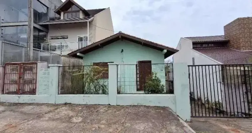 Casa para aluguel no bairro nonoai – espaçosa e bem localizada