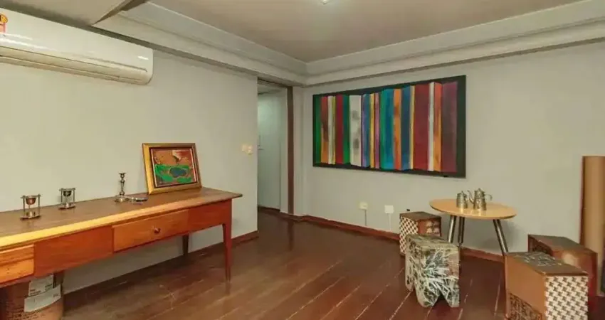 Vende-se apartamento com 3 quartos (1 suíte), 138 m² e 1 vaga – Rio Branco