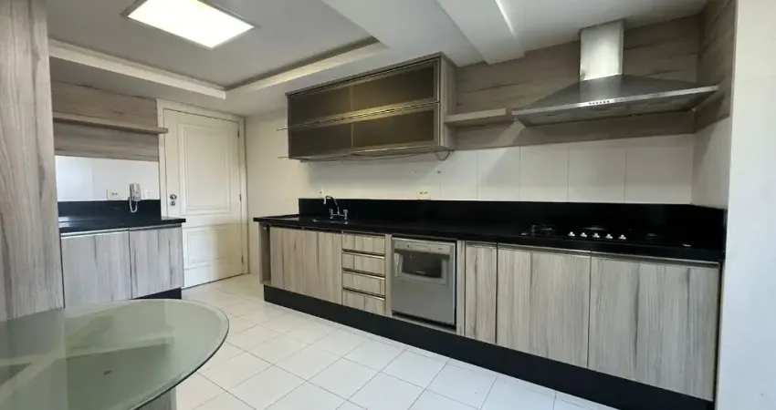 Apartamento com 3 quartos à venda na Rua Mello Franco, Alto, Teresópolis