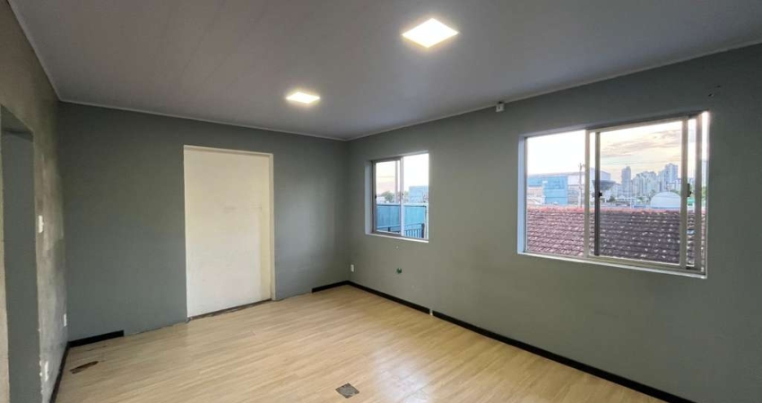 Comercial para Locação em Itajaí, Centro, 1 dormitório, 1 banheiro
