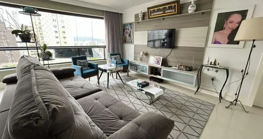 Apartamento com 3 quartos para alugar na Rua Joaquim José de Freitas, 320, Centro, Balneário Camboriú