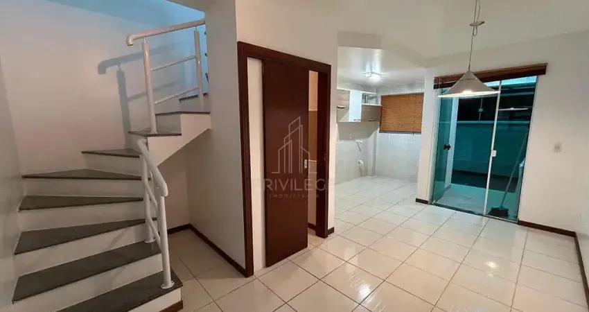 Casa para locação em itajaí - ressacada  2 dormitórios, 2 suítes, 2 banheiros, 1 vaga