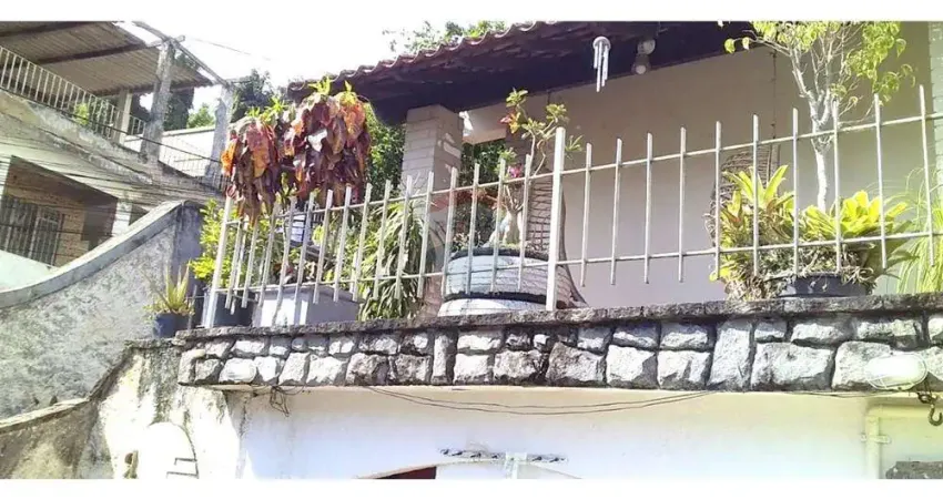 Casa com 5 quartos à venda no Zé Garoto, São Gonçalo 