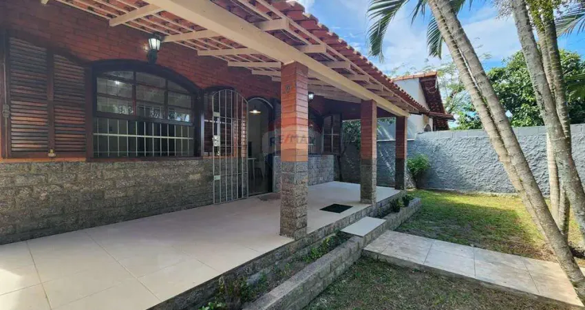Casa dos Sonhos em Ponta Negra, Maricá: 3 Quartos e Jardim!