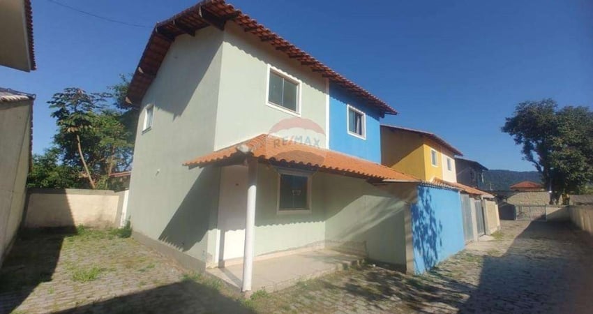 'Casa em Itaupuaçu: 2 Quartos, Segurança e Conforto'