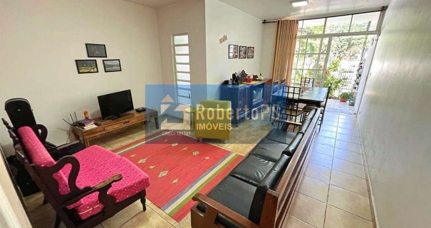 Casa térrea, 3 dormitórios, suíte, edícula, para venda R$550.000 centro - Jacarei-SP