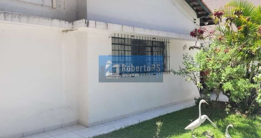 Vende-se casa com  ótima localização no São Dimas com  04 quartos