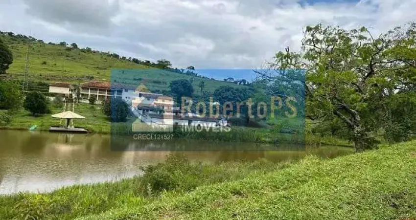 Maravilhosa Fazenda situada no munícipio de Oliveira em Minas Gerais.
