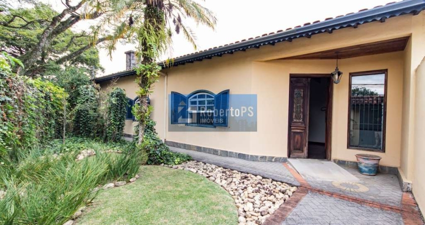 Imperdível oportunidade de adquirir uma casa espetacular no Jardim Apolo com 4 quartos, 2 suítes, 3 salas, 4 banheiros e 5 vagas de garagem!