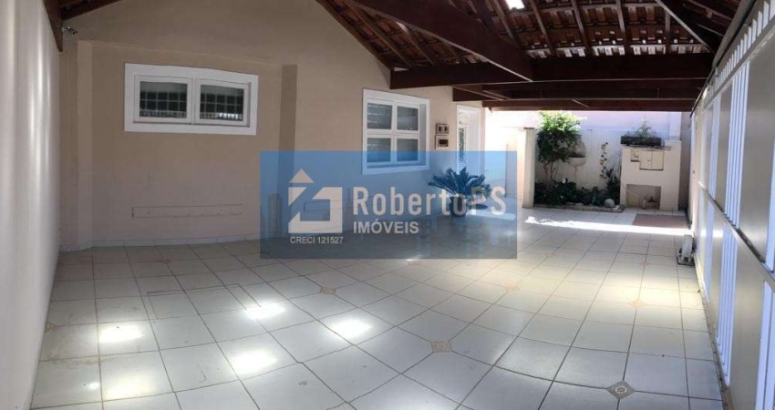 Casa à Venda em São José dos Campos-SP: 3 Quartos, 2 Suítes, 2 Salas, 3 Vagas - Jardim das Indústrias