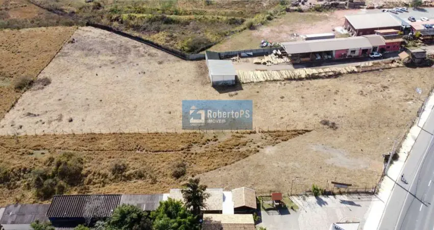 Excelente área comercial 100% plana, bem limpinha, excelente para Atacarejo e etc