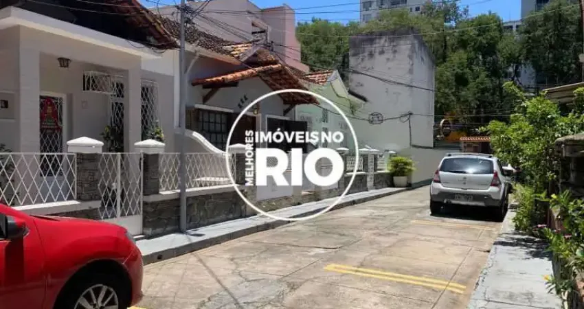 Casa em condomínio fechado com 3 quartos à venda na Rua Borda do Mato, --, Grajaú, Rio de Janeiro