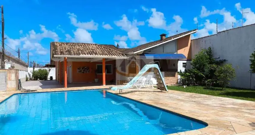 Linda casa, 4 dormitórios (3 suítes), piscina, lado praia, itanhaém-sp