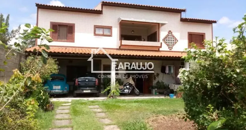 SOBRADO À VENDA COM 3 DORMITORIOS 1 SUÍTES E UM BELO QUINTAL FRUTIFERO  NO CONDOMÍNIO IBITI DO PAÇO, EM SOROCABA-SP