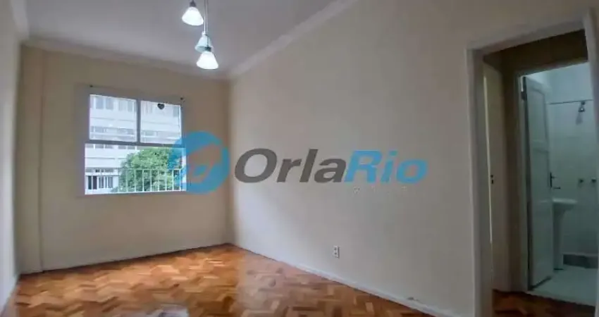Apartamento com 1 quarto para alugar na Rua Riachuelo, Centro, Rio de Janeiro