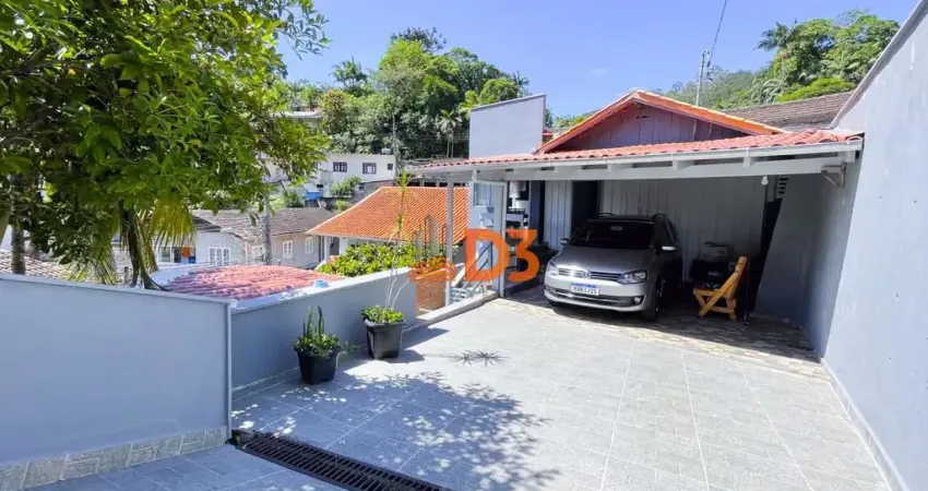 Casa com 3 quartos à venda no Garcia, Blumenau 