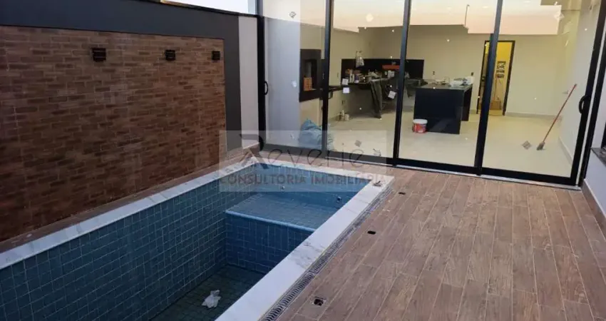 Casa em Condomínio de Luxo à Venda em Indaiatuba-SP - 3 suítes, 4 vagas, 180m² - Jardim Residencial Dona Maria Candida
