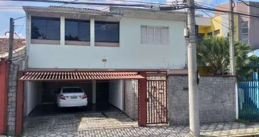Sobrado para Venda em Taubaté, Jardim Ana Emília, 4 dormitórios, 1 suíte, 4 banheiros, 2 vagas