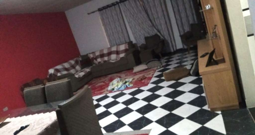 Casa para Venda em Taubaté, Parque Aeroporto, 4 dormitórios, 1 suíte, 2 banheiros, 5 vagas
