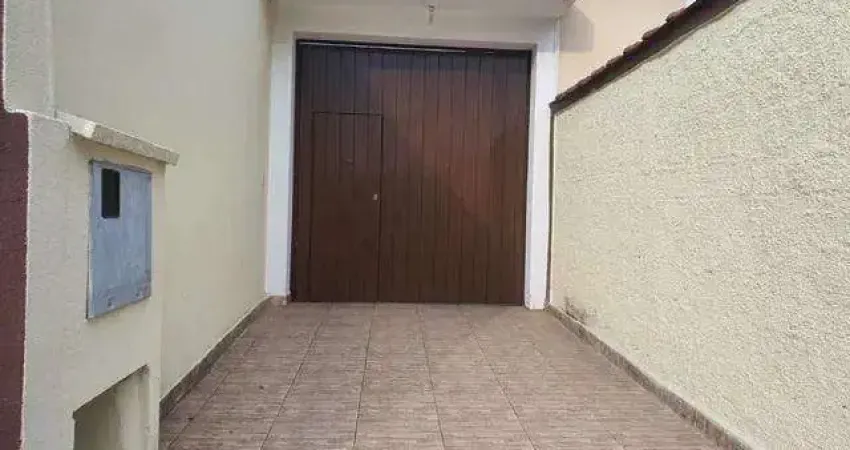 Casa para Venda em Taubaté, Jardim Gurilândia, 2 dormitórios, 2 banheiros, 3 vagas