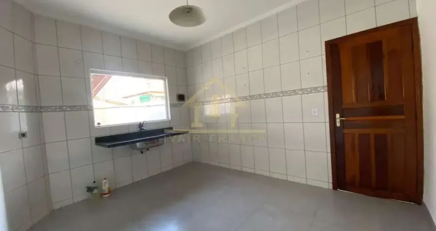 Casa para Venda em Taubaté, Parque Urupês, 2 dormitórios, 1 suíte, 1 banheiro, 2 vagas