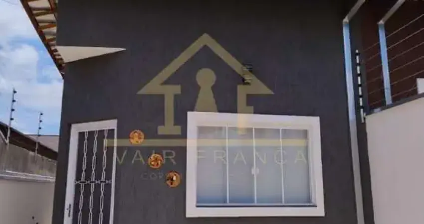 Casa para Venda em Taubaté, Jardim Continental III, 2 dormitórios, 1 banheiro, 1 vaga