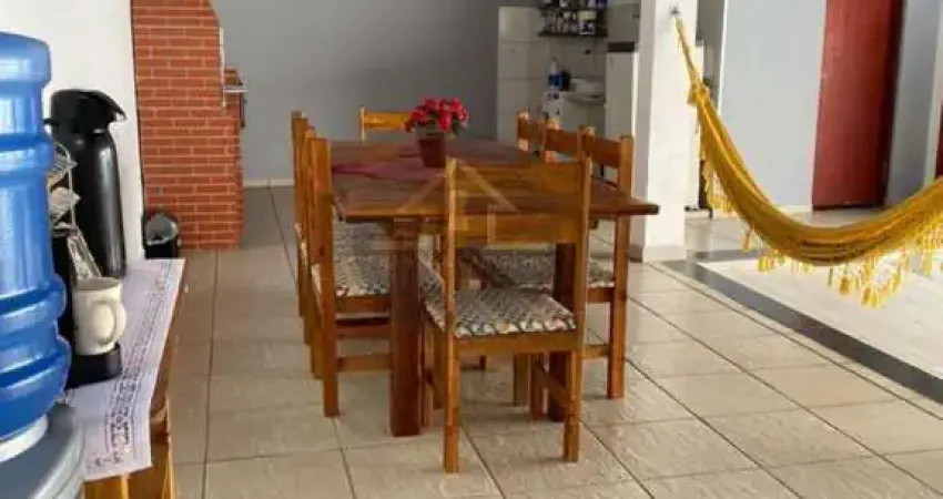 Casa para Venda em Taubaté, Jardim Jaraguá, 3 dormitórios, 1 suíte, 1 banheiro, 3 vagas