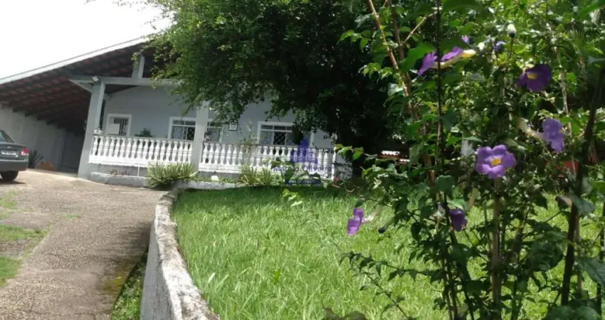 Chácara de Luxo para Venda ou Locação em Taubaté-SP - Bairro Barreiro  3 Quartos, 1 Suíte, 3 Salas, 3 Banheiros, 4 Vagas, 380m².