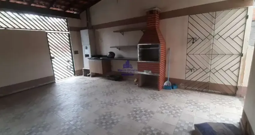 Casa a Venda com Terreno de 460m², construção de 160m².