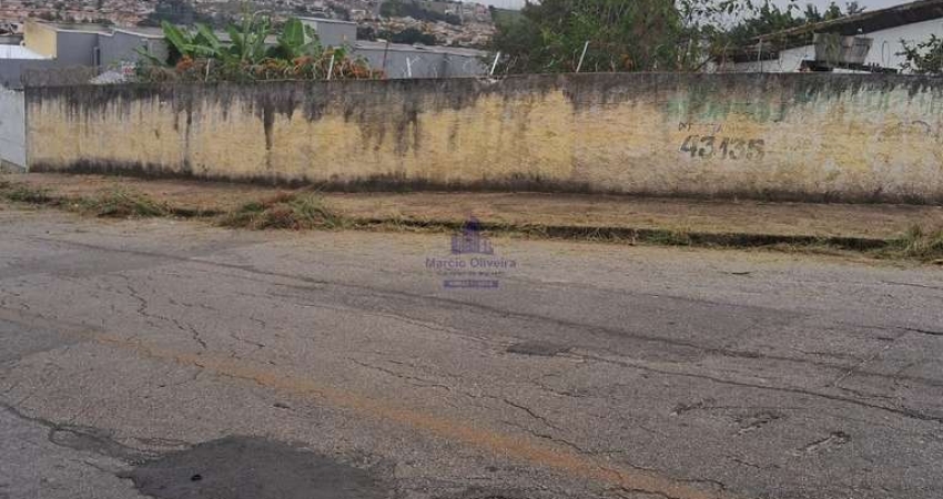 Terreno com 454m² de esquina no Bairro da Imaculada para Venda.