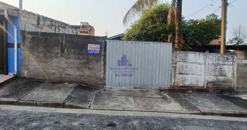 Casa à venda em Taubaté-SP, Jardim Canuto Borges - 3 quartos, 1 suíte, 110m², 4 vagas de garagem!
