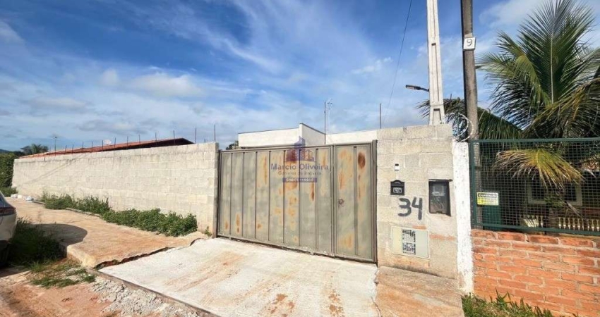 Chácara de luxo à venda em Taubaté-SP, no Loteamento Chácaras Ingrid: 3 quartos, 1 suíte, 1 sala, 2 banheiros, 6 vagas, 220m²!