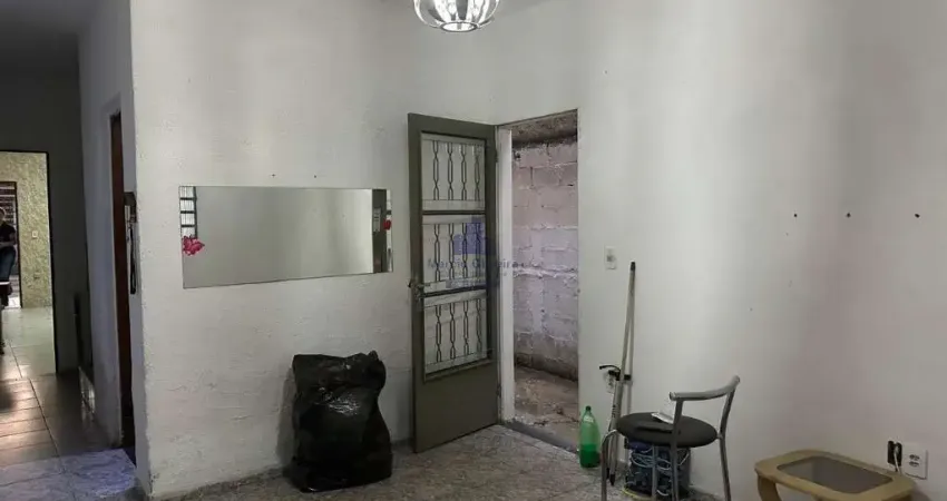 Casa para venda e ou permuta por apartamento em Taubaté-SP, Jardim Gurilândia: 3 quartos, suite, sala, 3 banheiros, 2 vagas, 80m²!