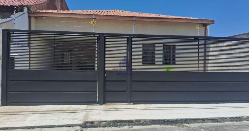 Imperdível casa à venda em Taubaté-SP, Parque São Jorge! 3 quartos, suíte, sala, 2 banheiros, garagem. Aproveite!