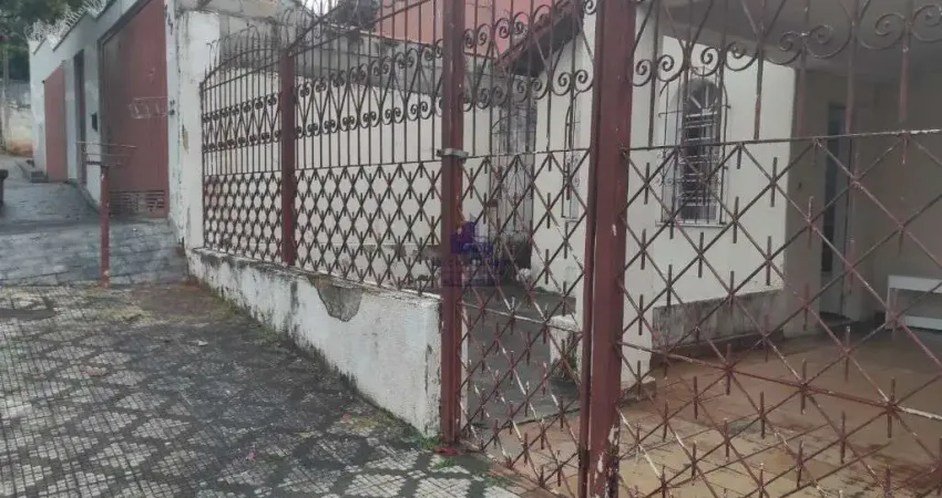 Imperdível oportunidade: Casa à venda em Taubaté-SP, bairro Alto São Pedro, 2 quartos, 3 salas, 2 vagas de garagem!