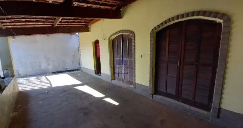 Imóvel à venda em Taubaté-SP: Casa com 3 quartos, 1 suíte, 2 salas, 2 banheiros, 2 vagas de garagem e 163m² no Jardim América.