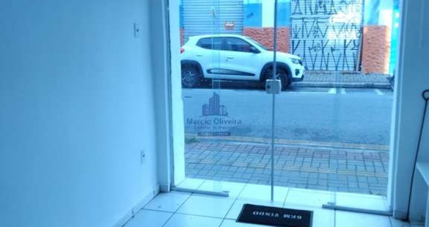 Ótima oportunidade de ponto comercial para locação no Centro de Taubaté-SP: 3 salas, 1 banheiro e 70,00 m² de área!