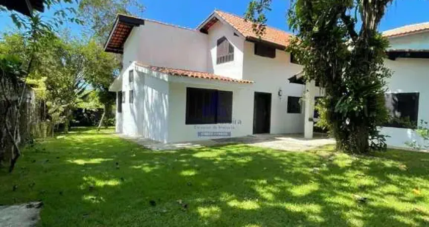 Casa de luxo em condomínio na lagoinha, ubatuba-sp: 3 quartos, 2 salas, 3 banheiros, 2 vagas de garagem, 160m² de área