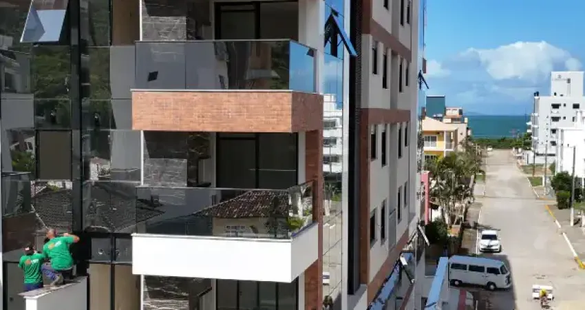 Lindo 3 dormitórios proximo ao mar na praia de palmas em governador celso ramos - sc