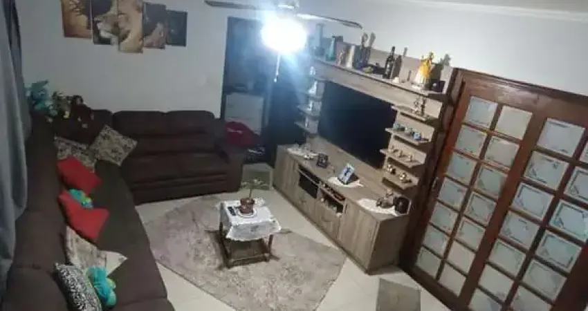 Excelente Sobrado à venda, com 119 metros, 3 dormitórios, 1 suite, 3 vagas - Jardim Vila Galvão, Gu